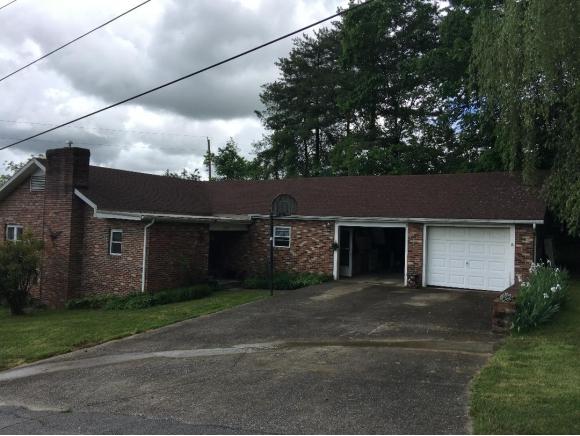 209 Cypress St - Photo 1