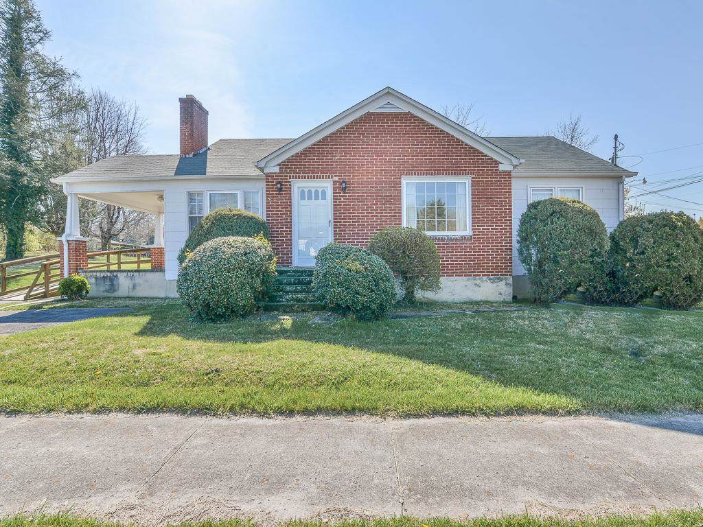 401 Valley View Drive - Photo 1