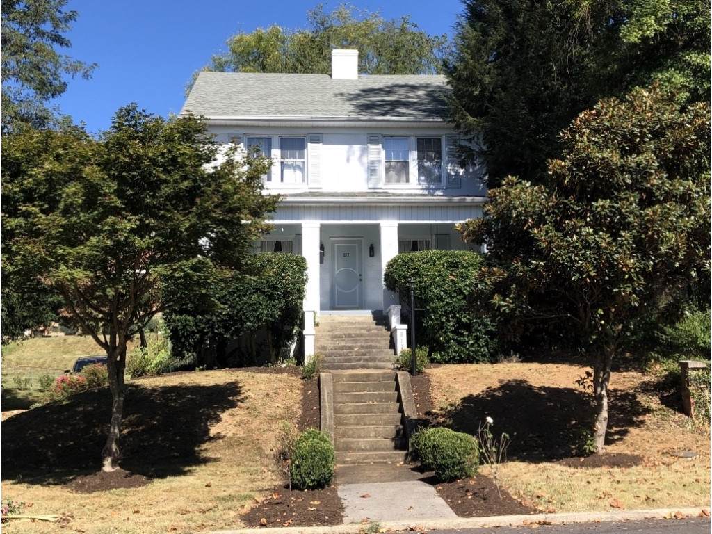 817 Prospect Avenue - Photo 1