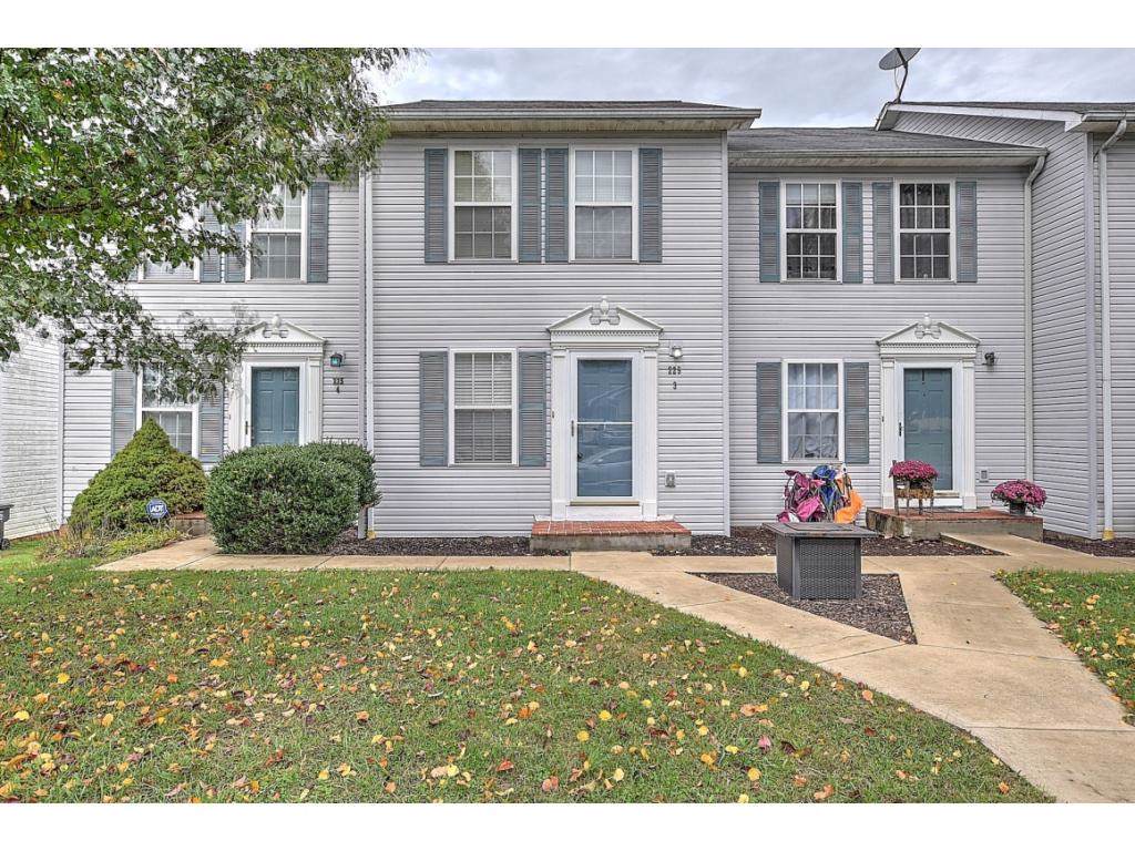 225 Hunter Hills Circle - Photo 1