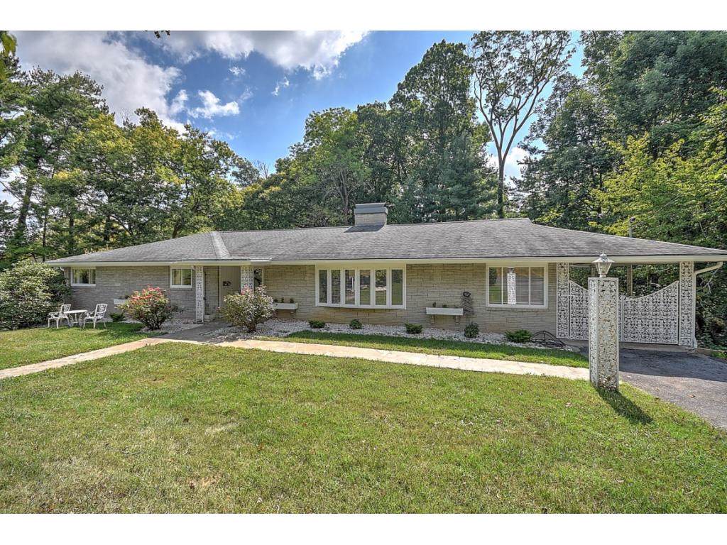 1302 Woodland Avenue - Photo 1