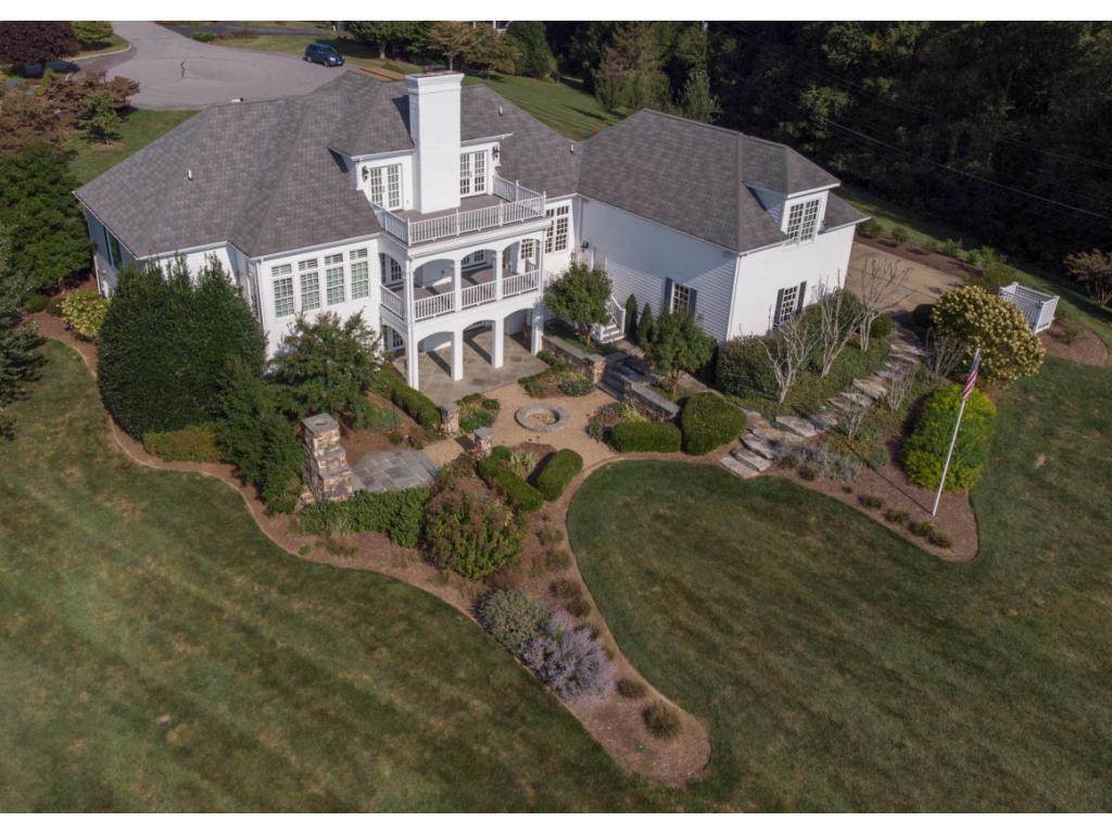 390 Oakmont Drive - Photo 1