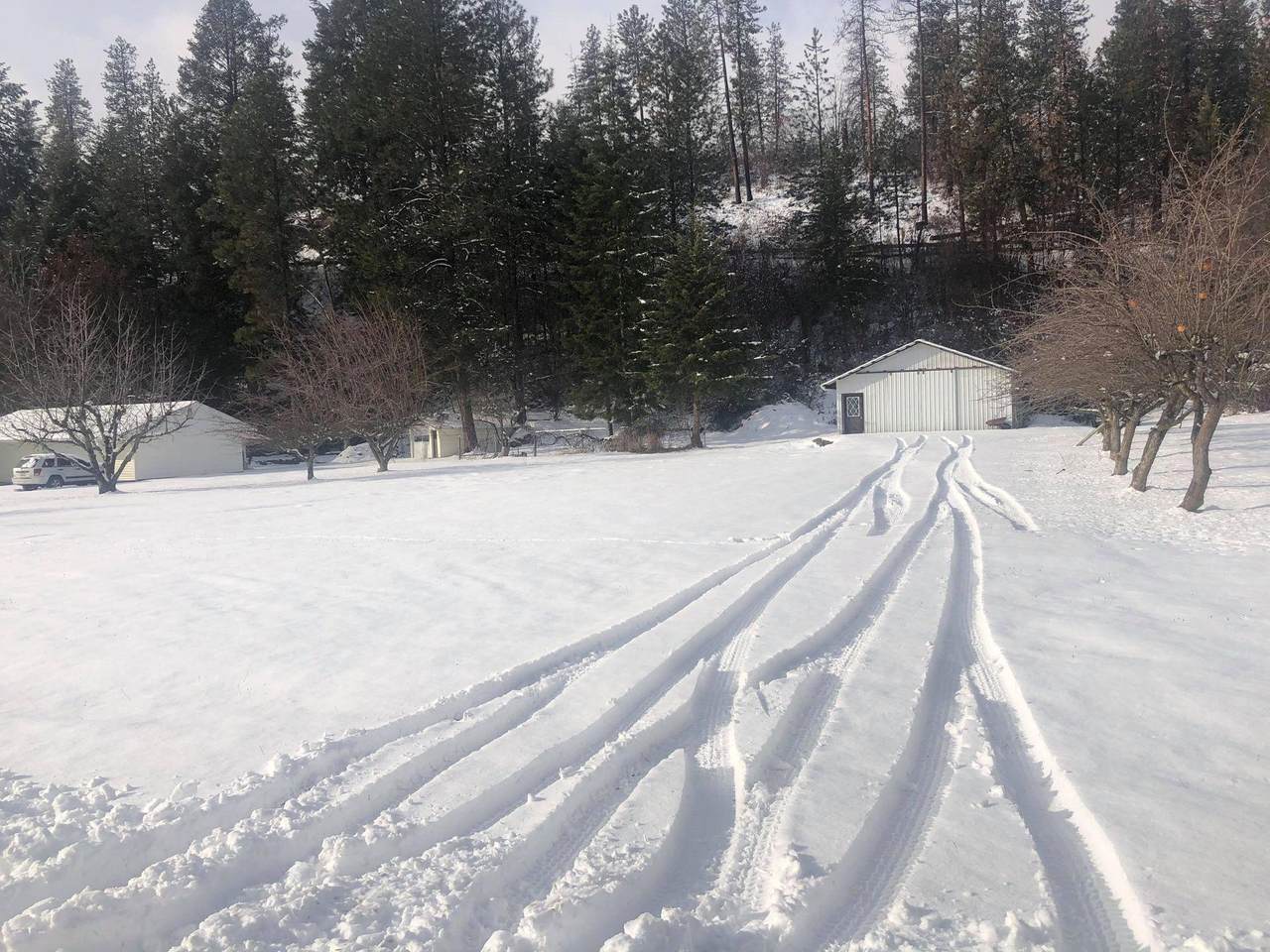 18 Columbia Dr - Photo 1