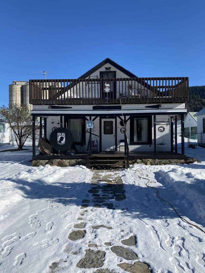 411 Pend Oreille Blvd - Photo 1