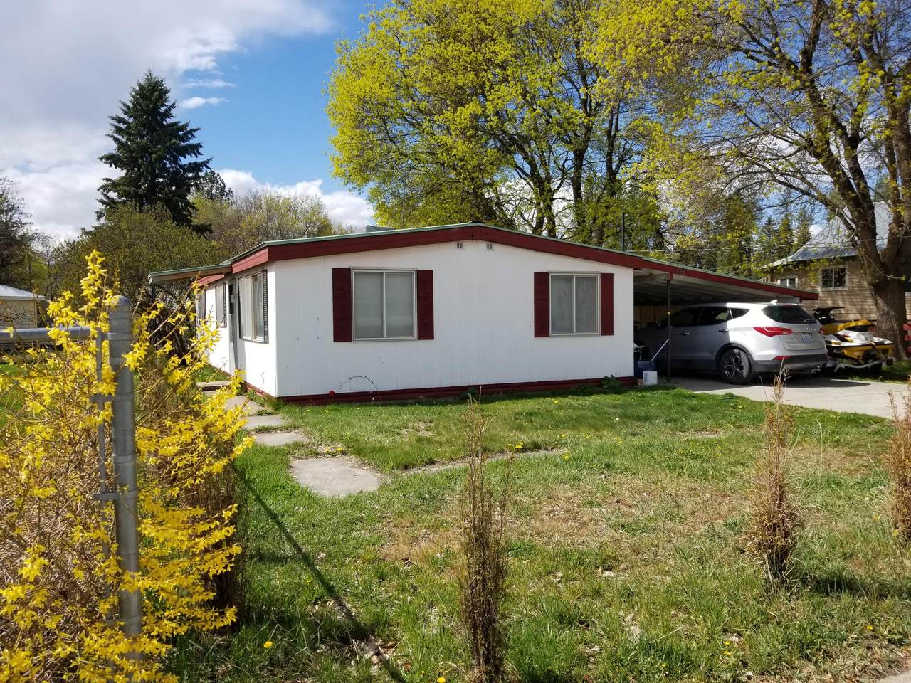 503 5TH St - Photo 1