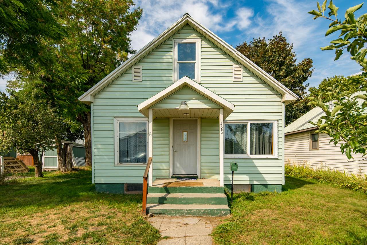 428 1ST Ave - Photo 1