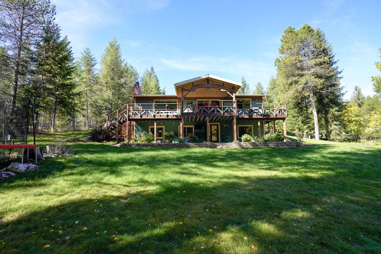 1061 Joyner Dr - Photo 1