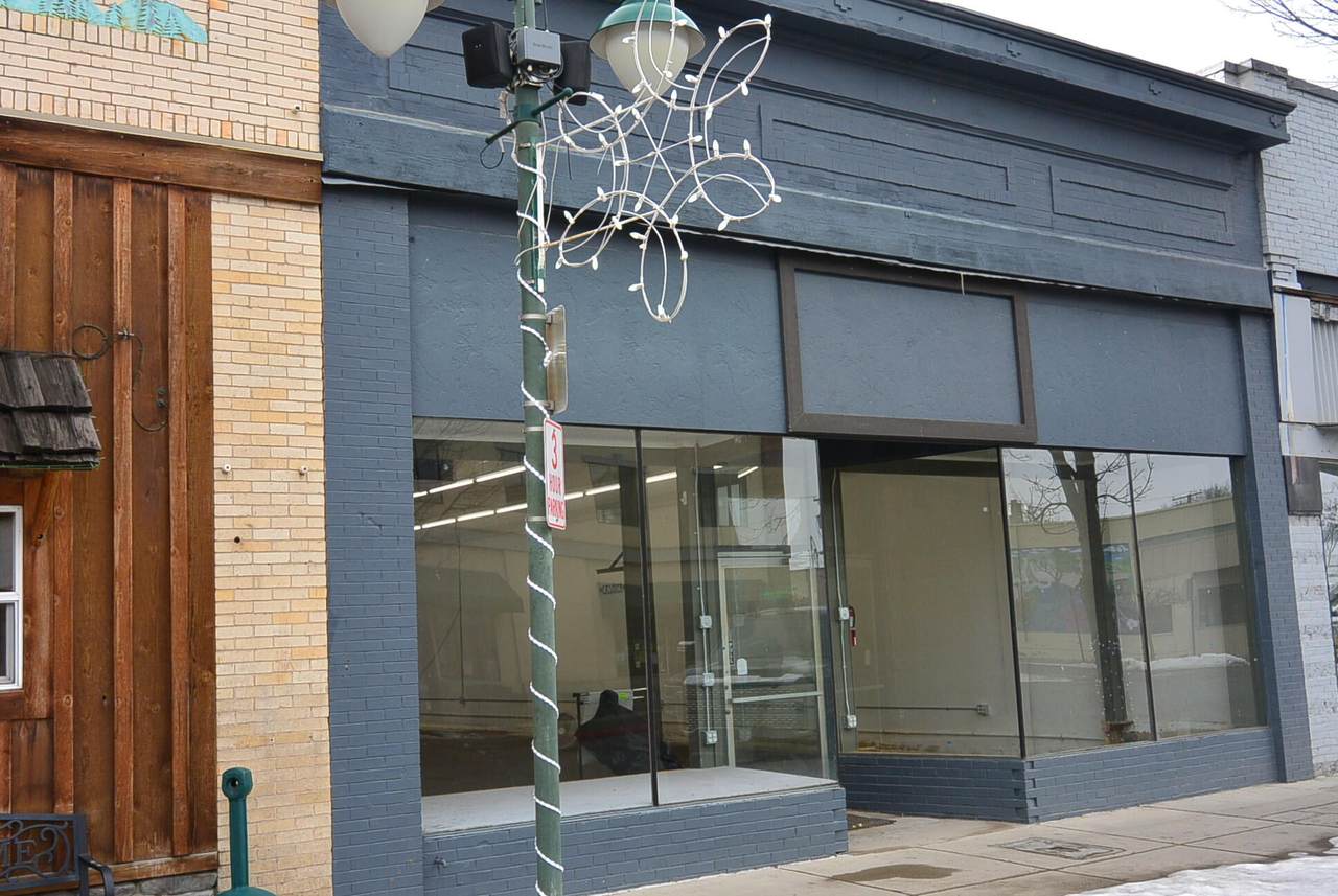 207 Main Ave - Photo 1