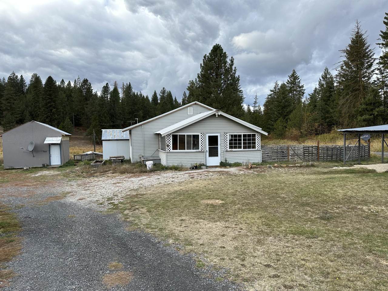 4402 Skands Rd - Photo 1
