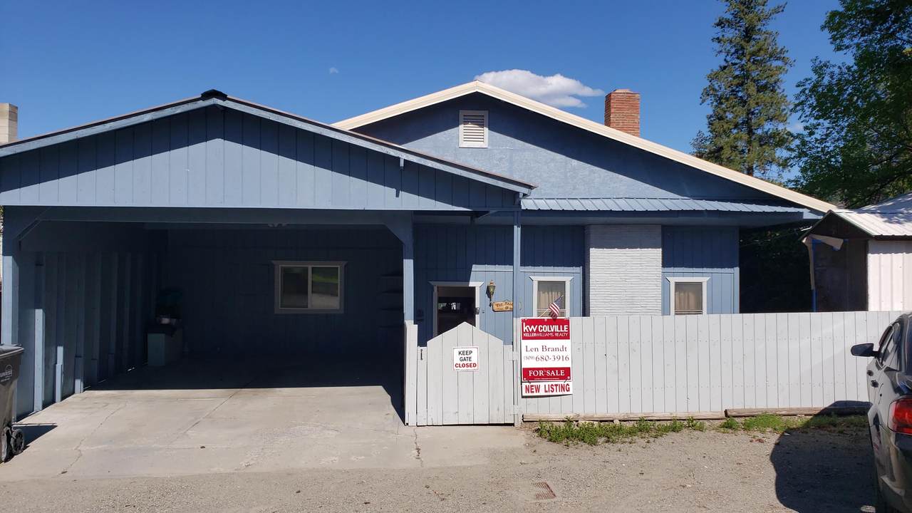 652 Adams St - Photo 1
