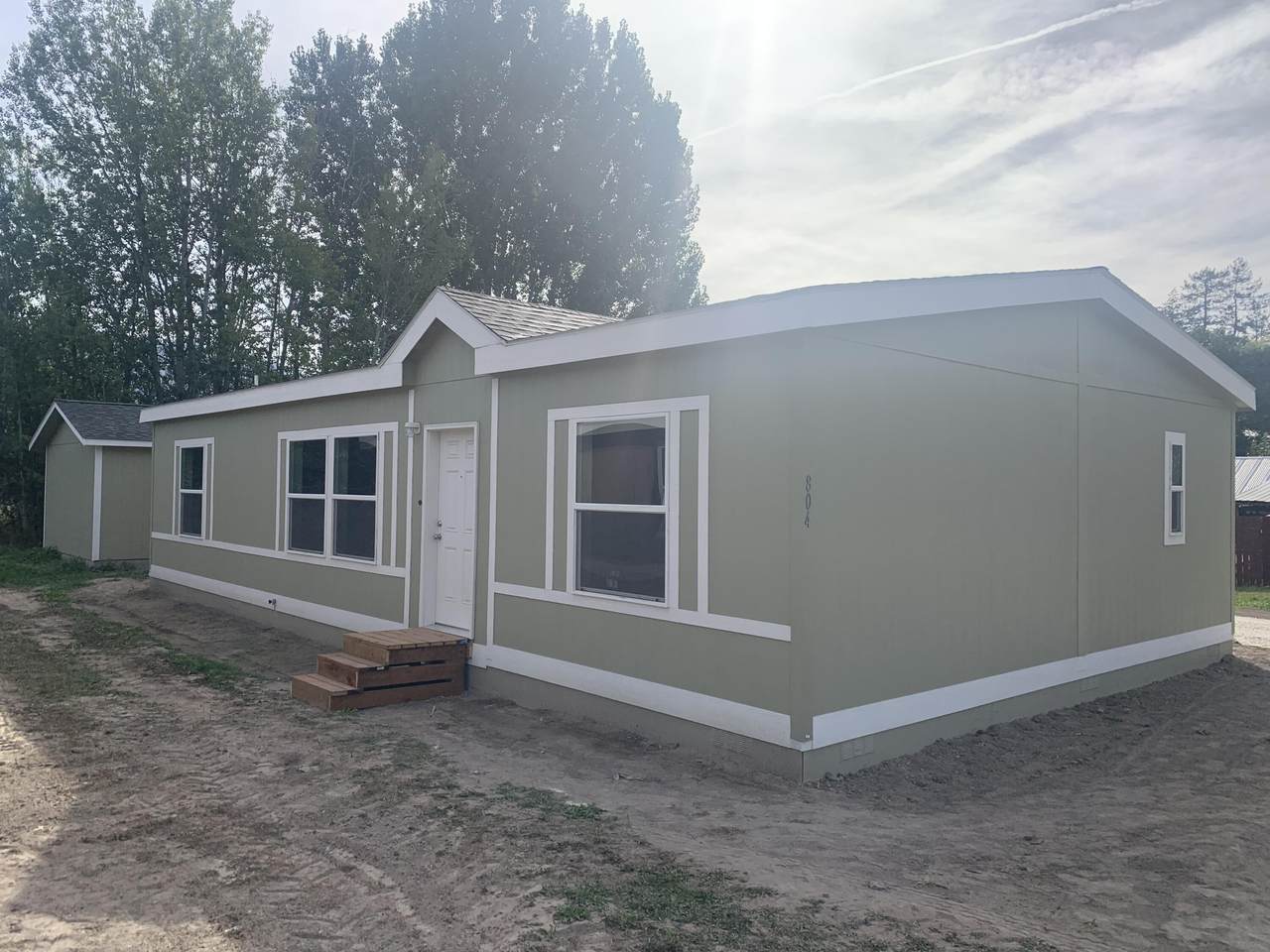 804 Victoria St - Photo 1