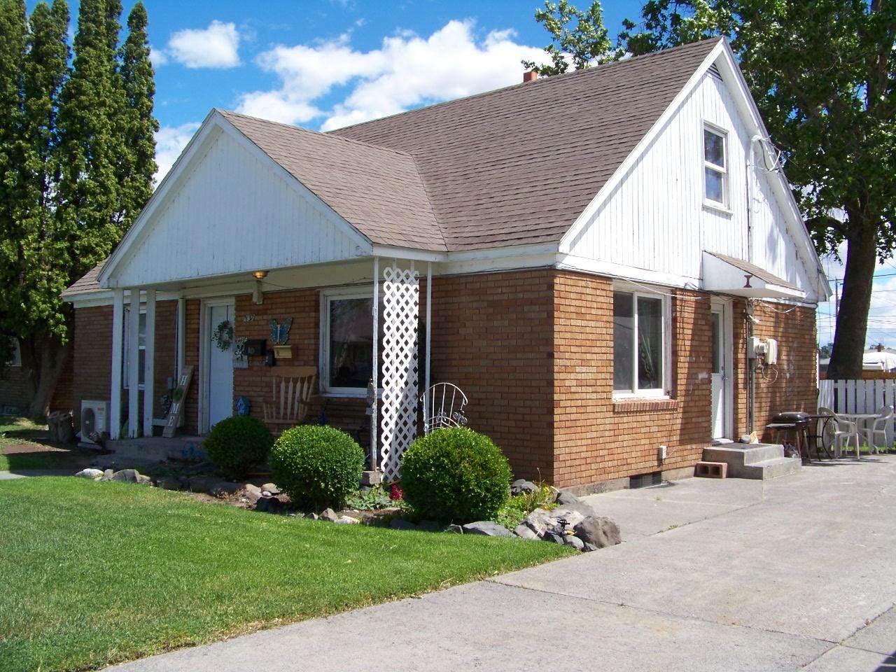 1137 Gem Rd - Photo 1