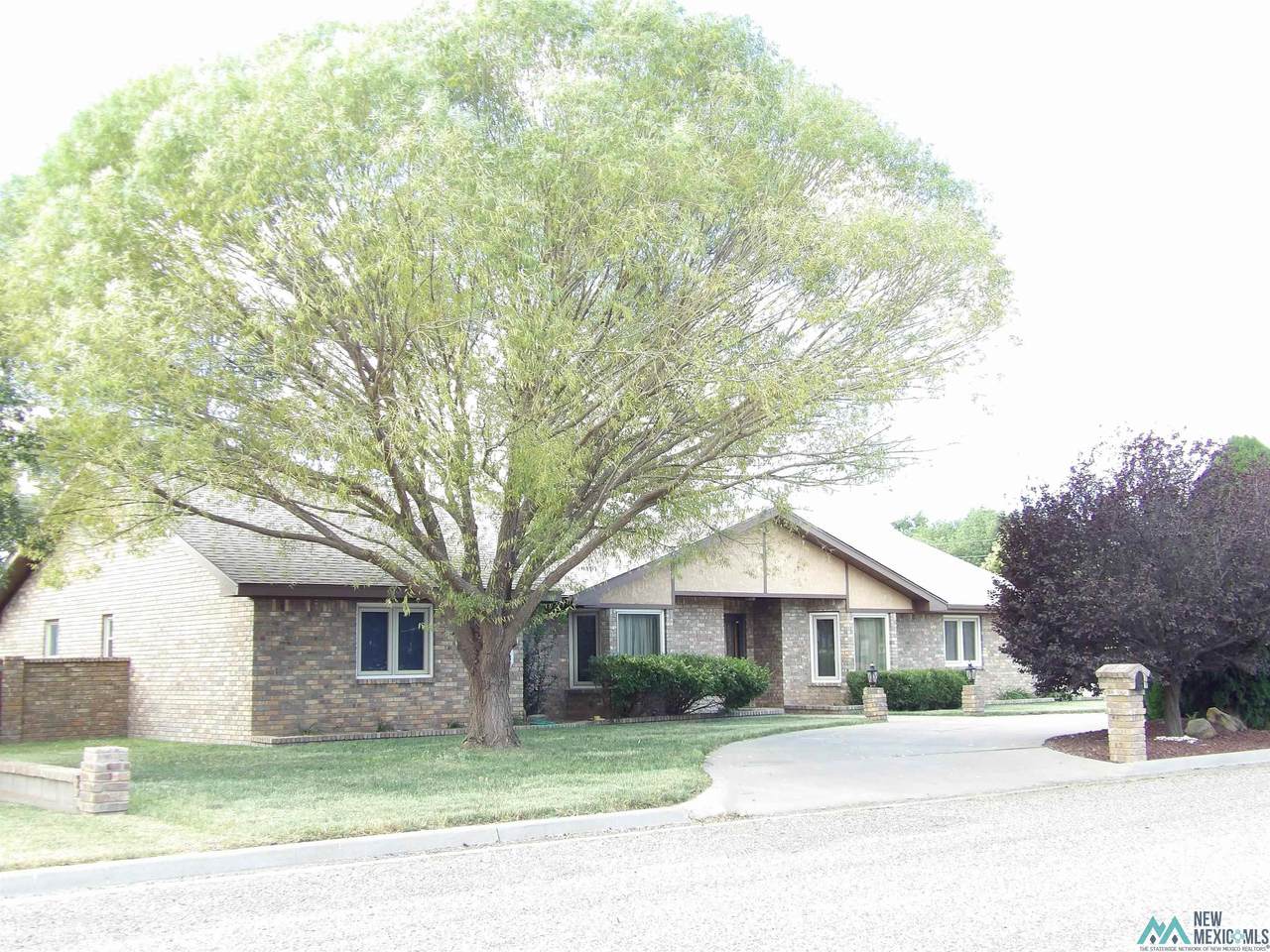 400 17th Street - Photo 1