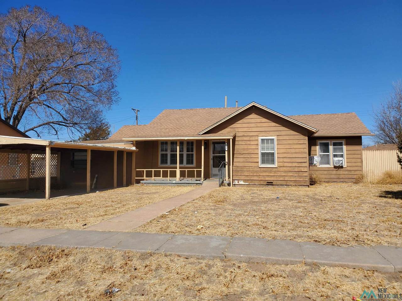 912 W. 17th - Photo 1