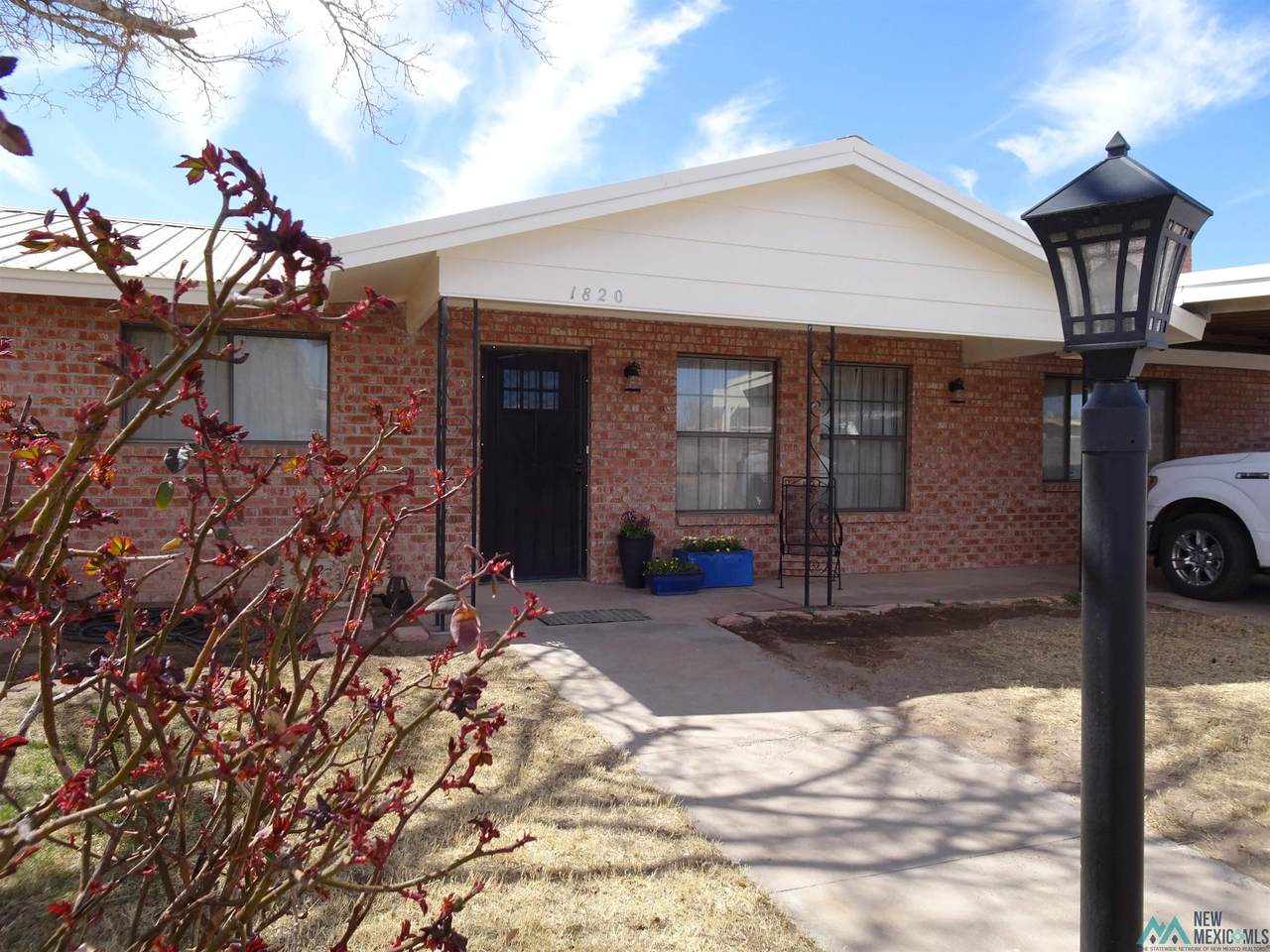 1820 Holly - Photo 1