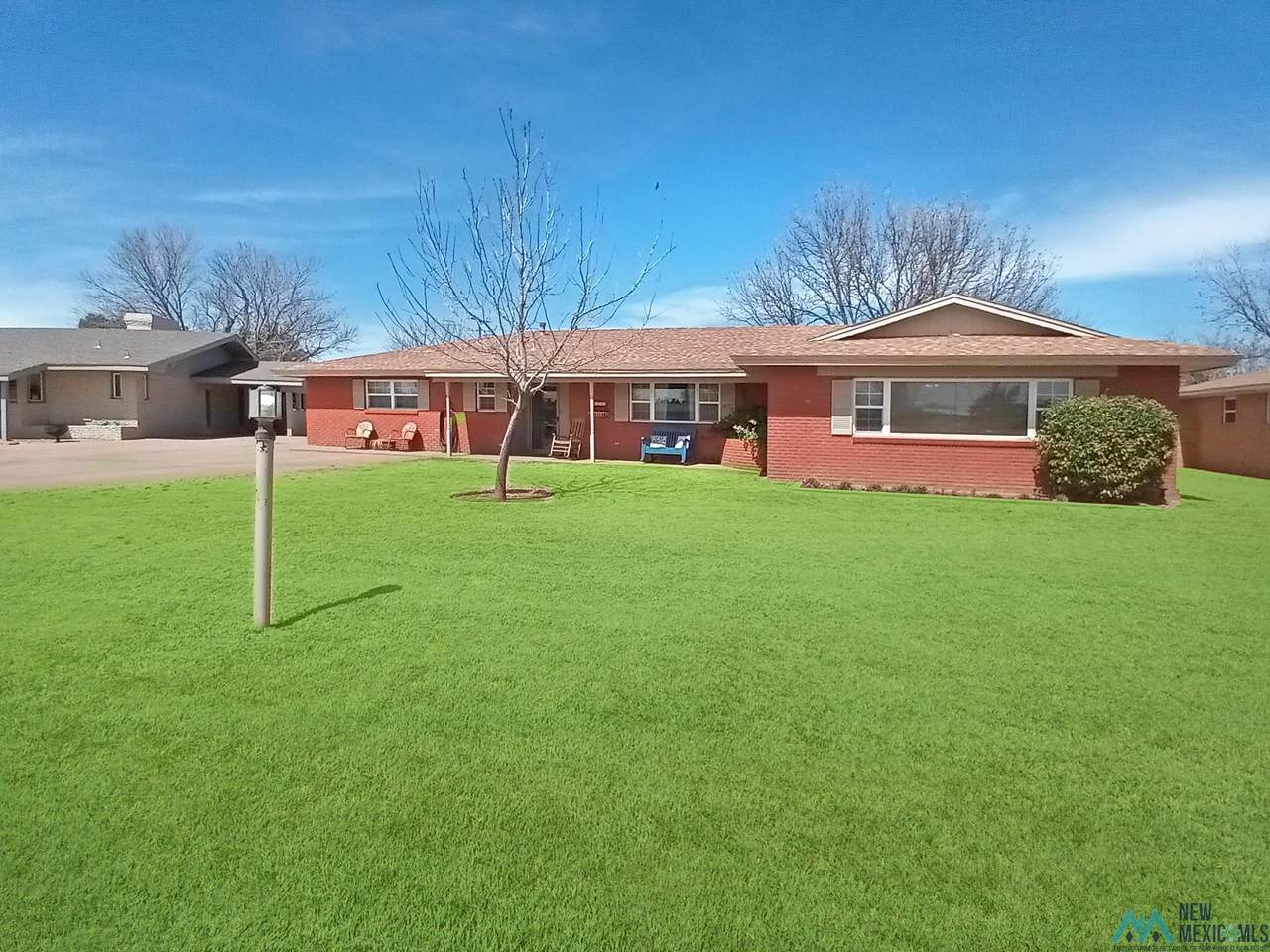 1412 Claremont - Photo 1
