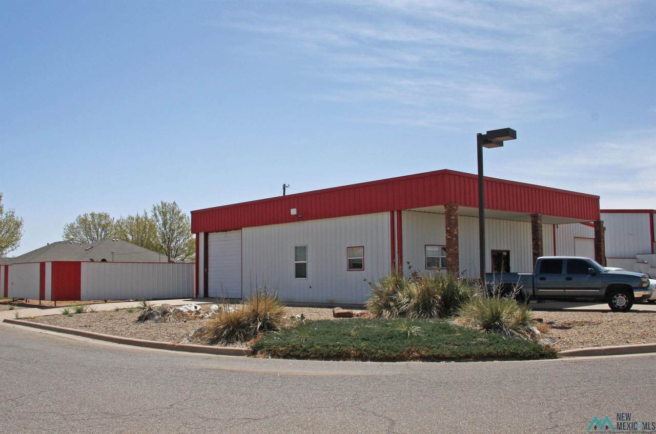 3221 Axtell - Photo 1