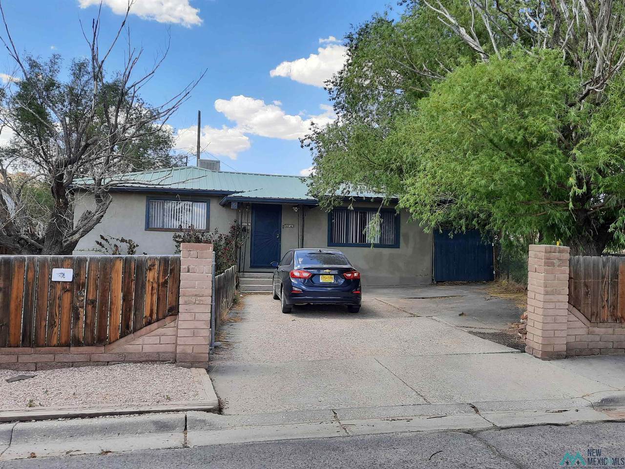 206 Victoria - Photo 1