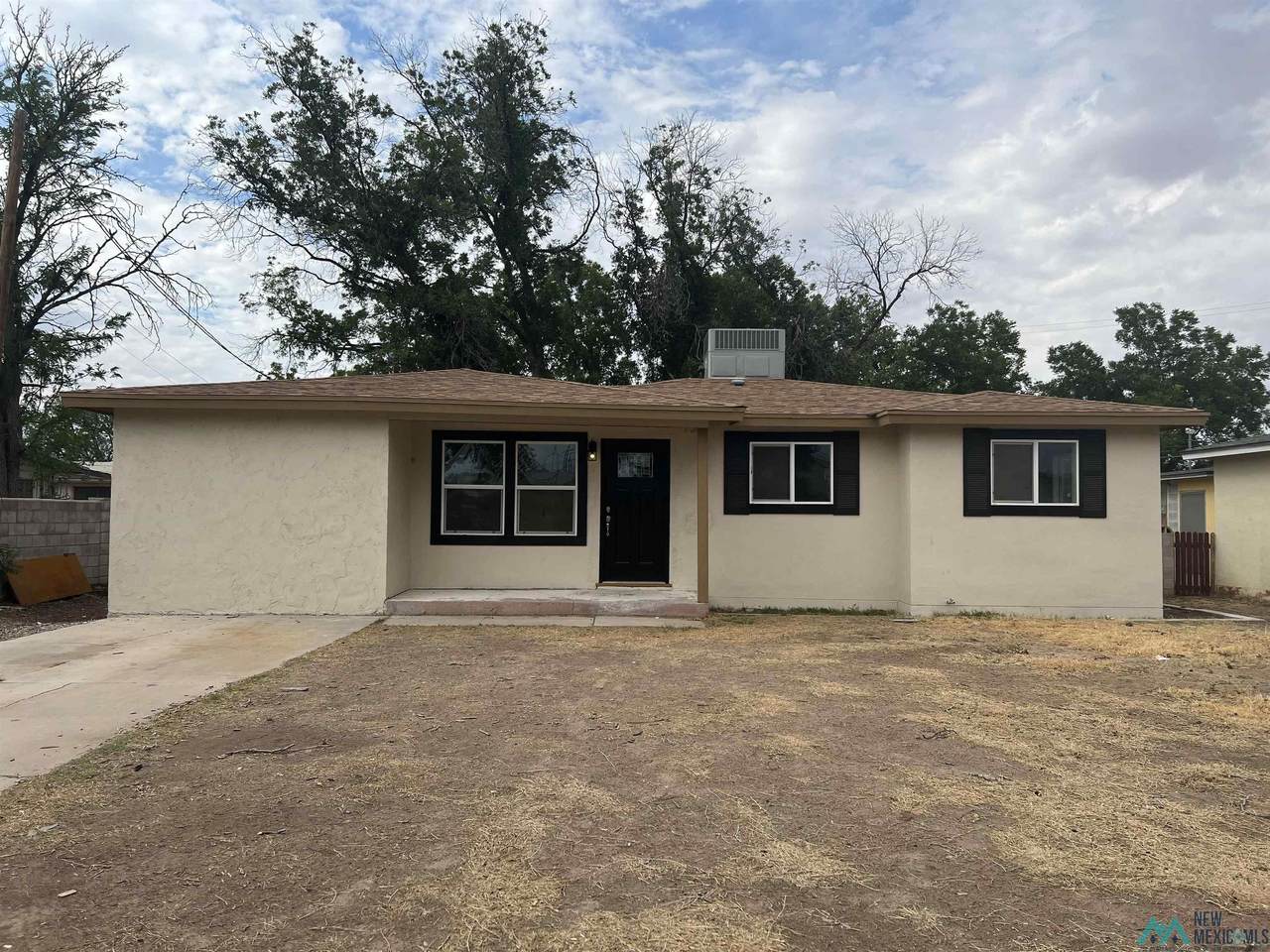 1120 Williams St - Photo 1