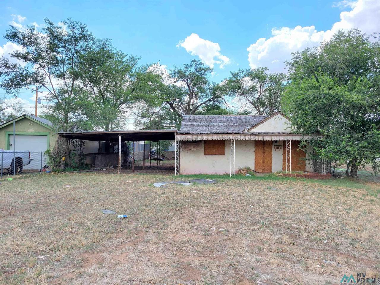 916 Sheldon - Photo 1