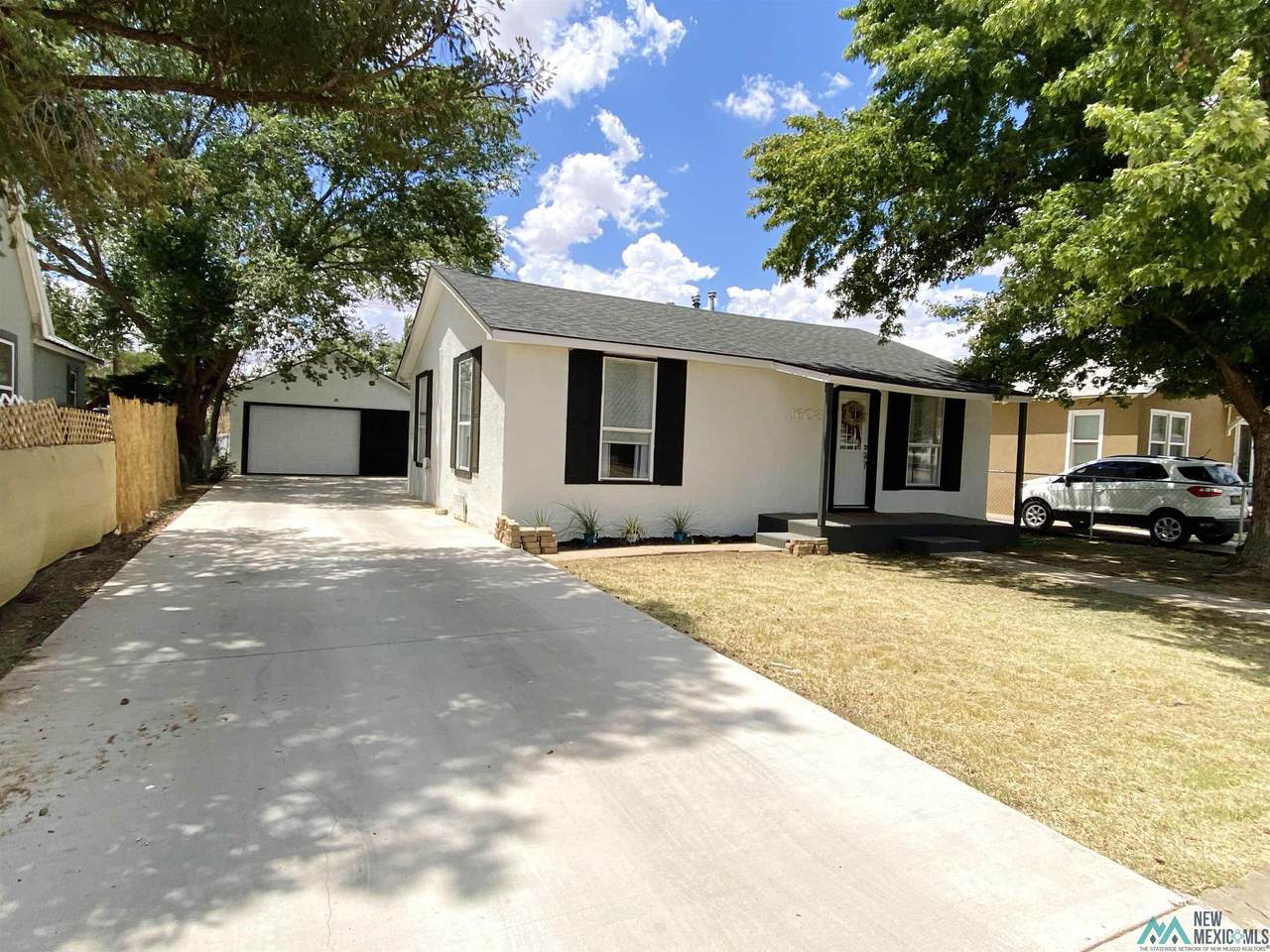 1608 Sheldon - Photo 1