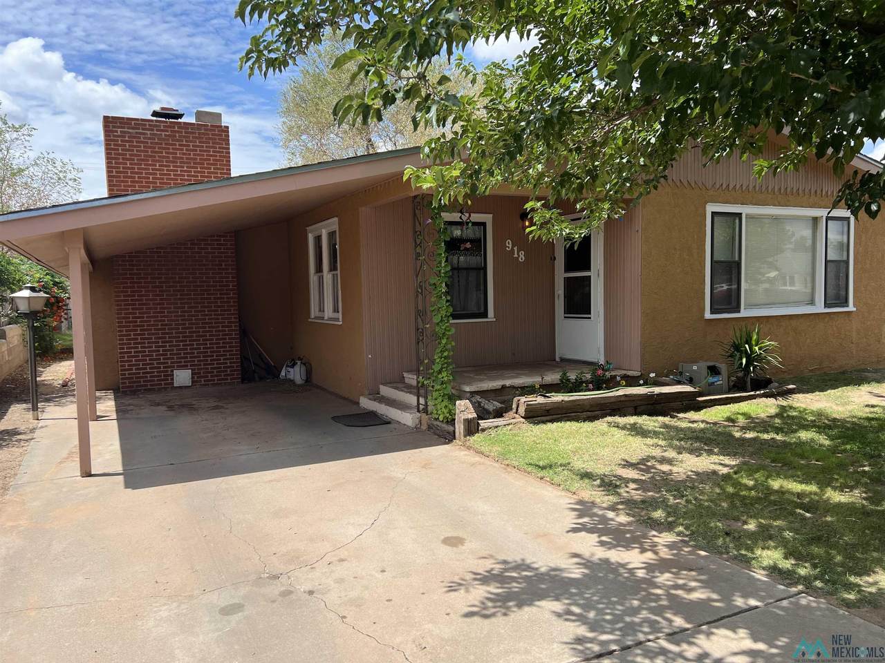 918 S Ave A - Photo 1