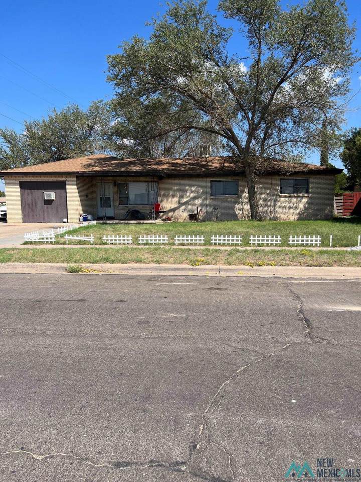 2214 Breckon Dr - Photo 1