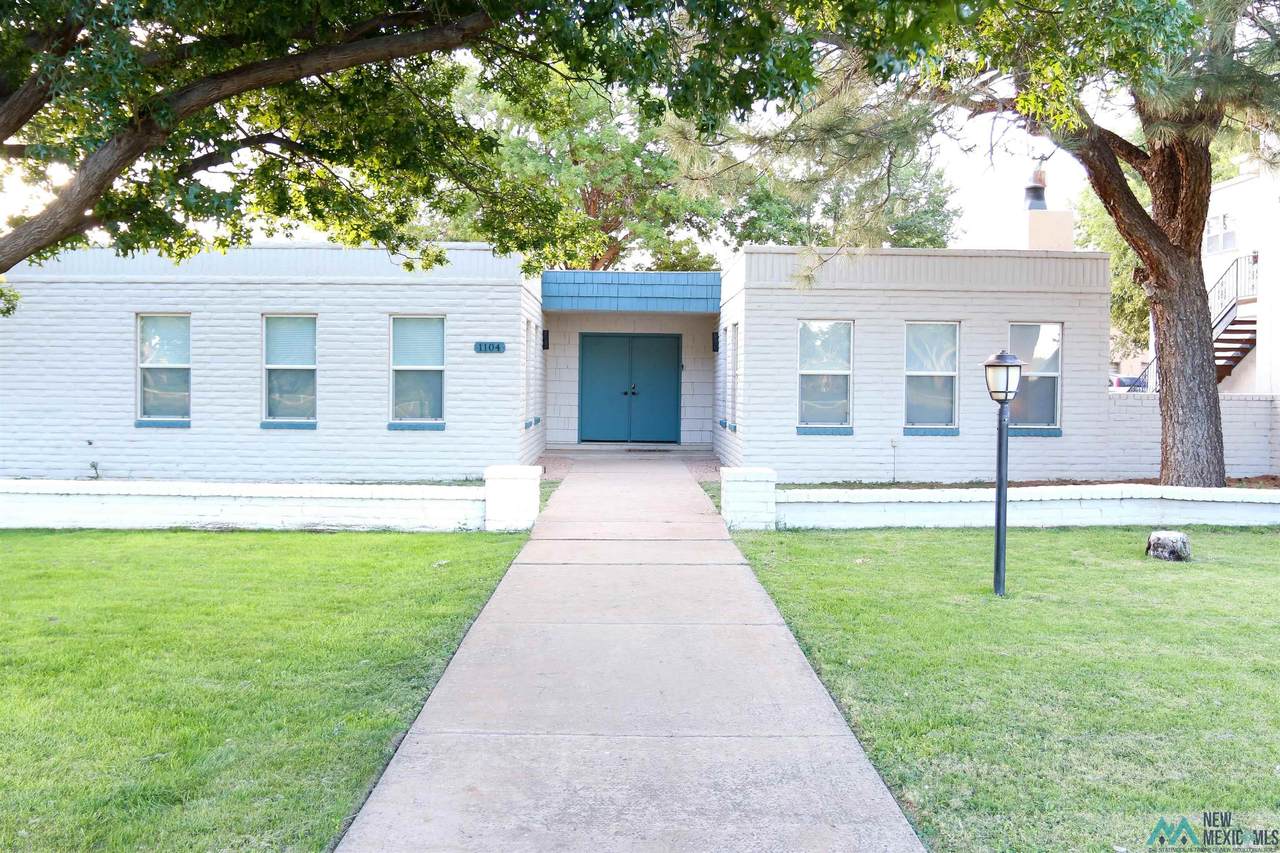 1104 Colonial Pkway - Photo 1
