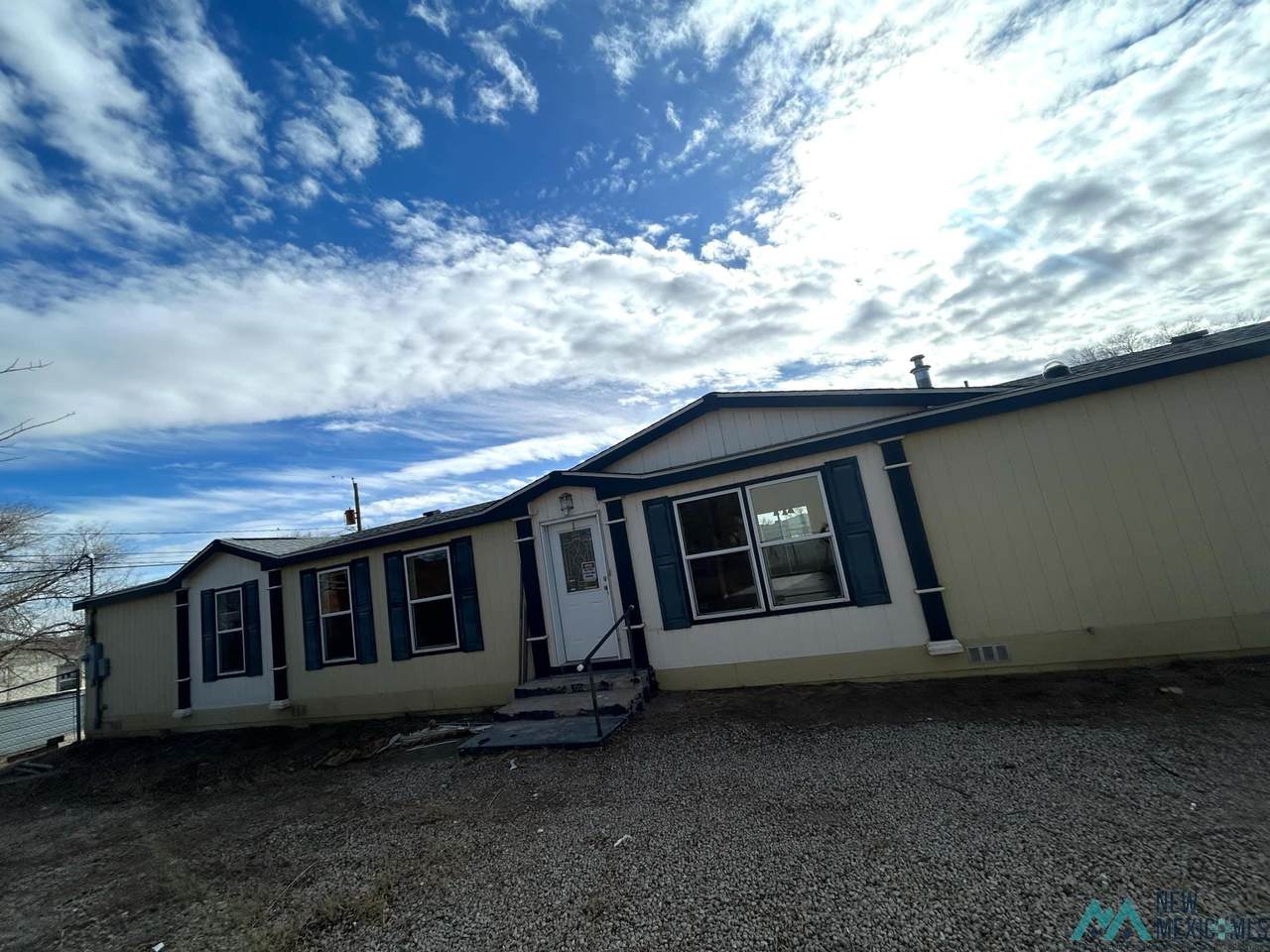 208 Summit Avenue - Photo 1