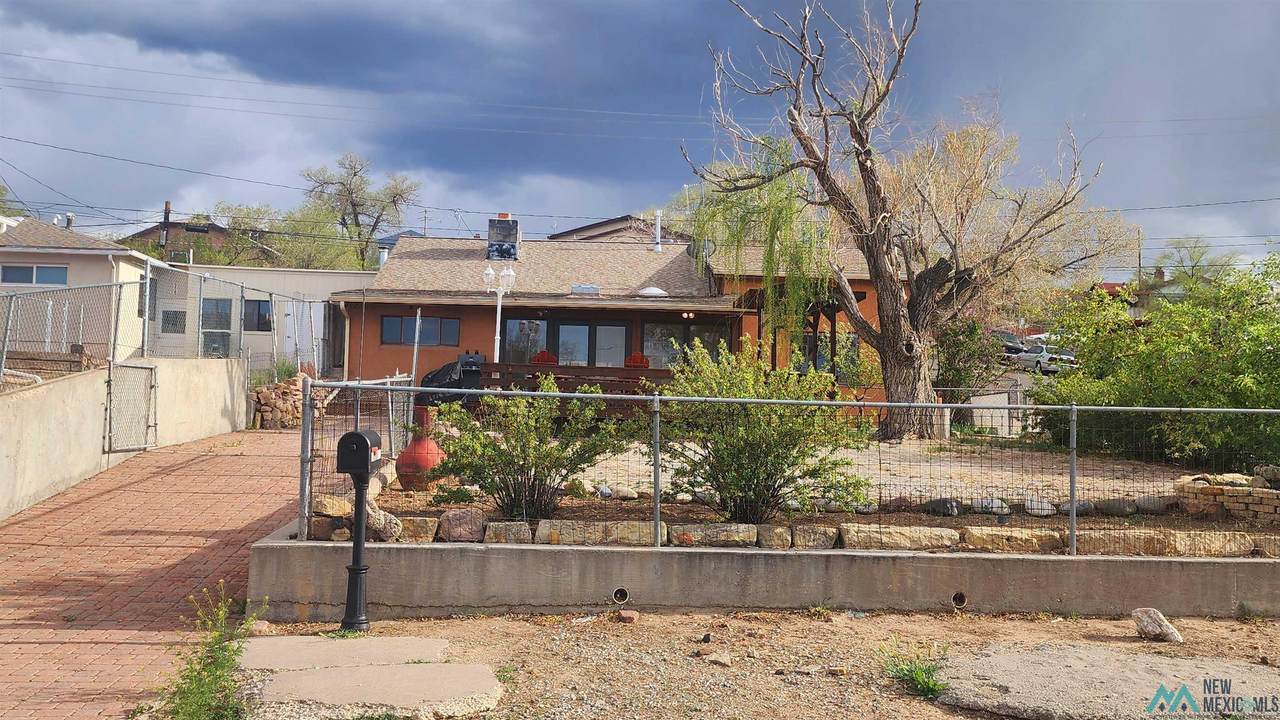 900 Hill Avenue - Photo 1