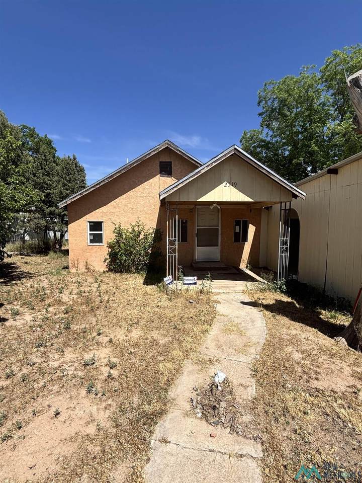 2315 Cole Avenue - Photo 1