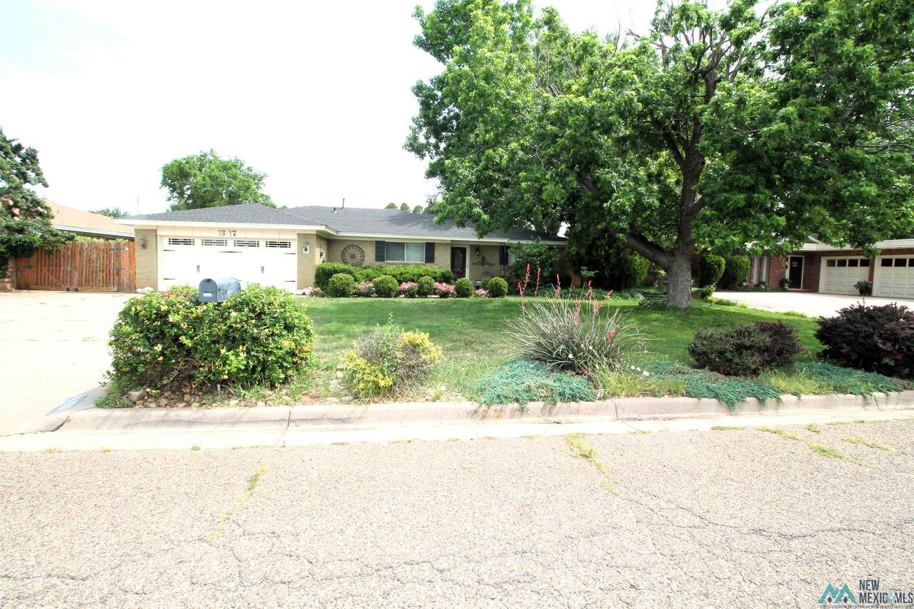 1317 Oakhurst - Photo 1