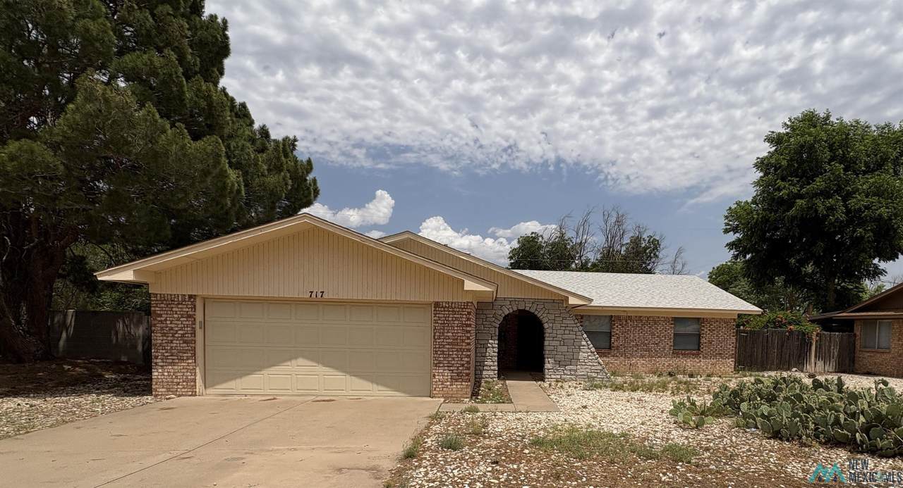 717 La Fonda Drive - Photo 1