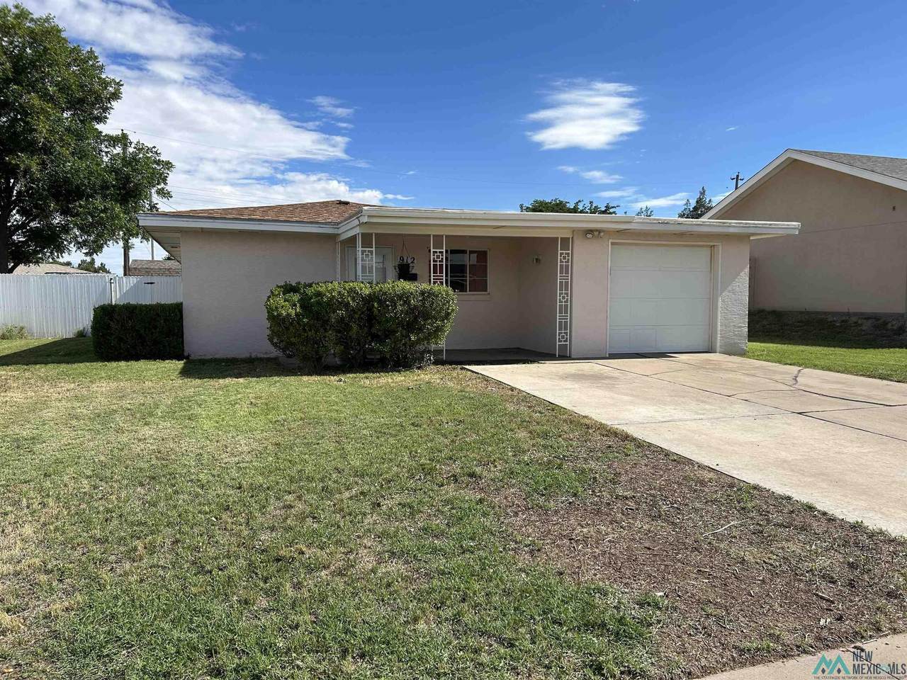 912 Forest Street - Photo 1