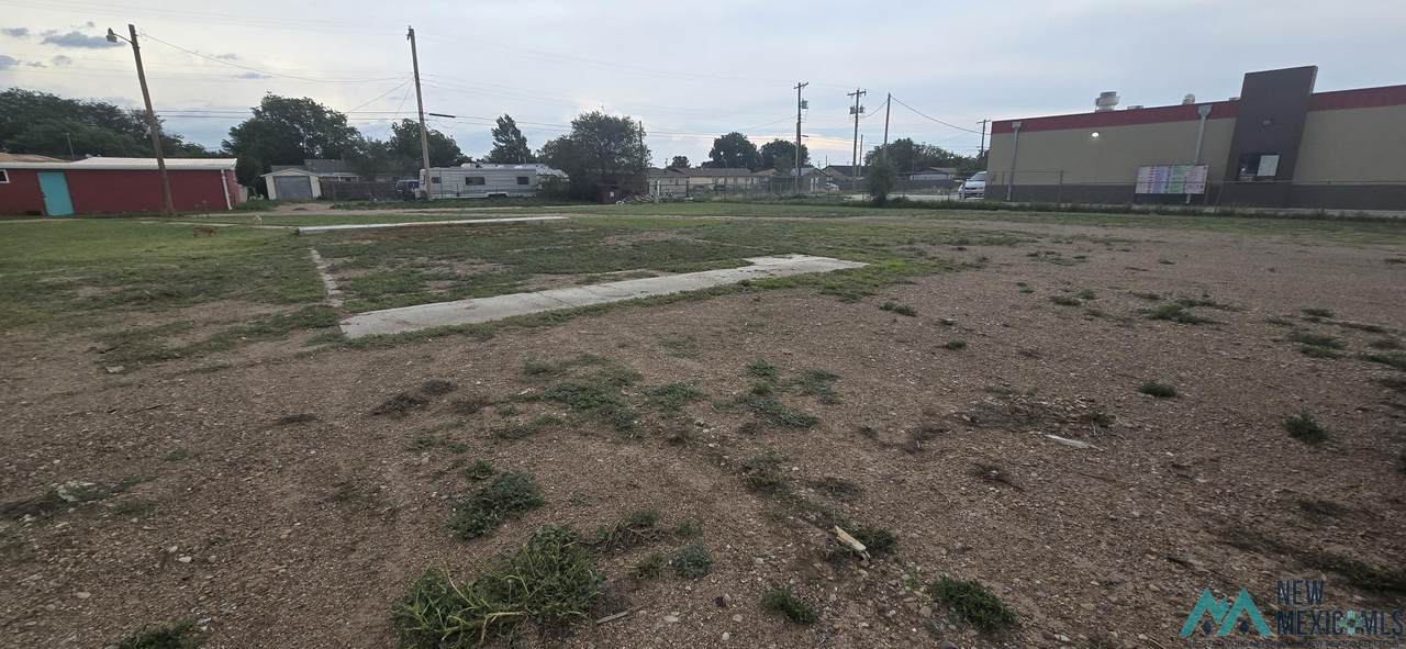 1509 D Avenue - Photo 1