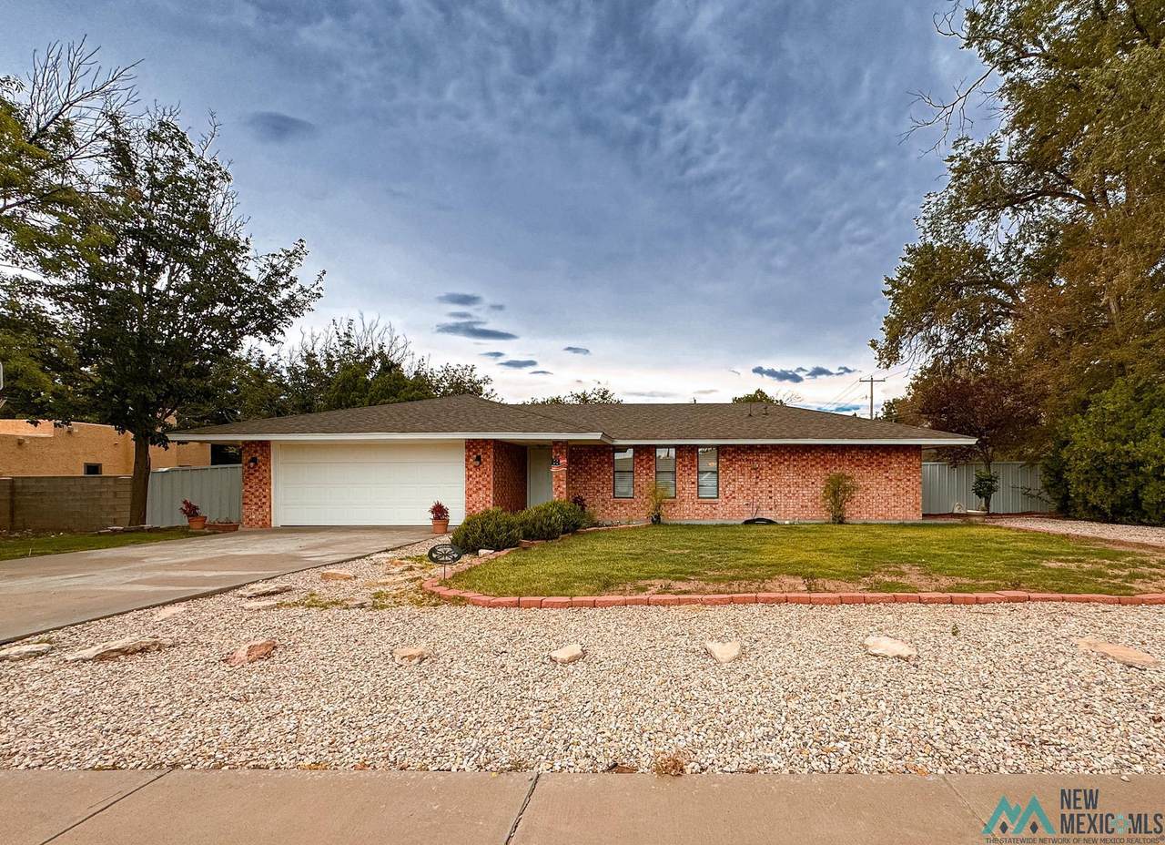 702 Sunrise Road - Photo 1