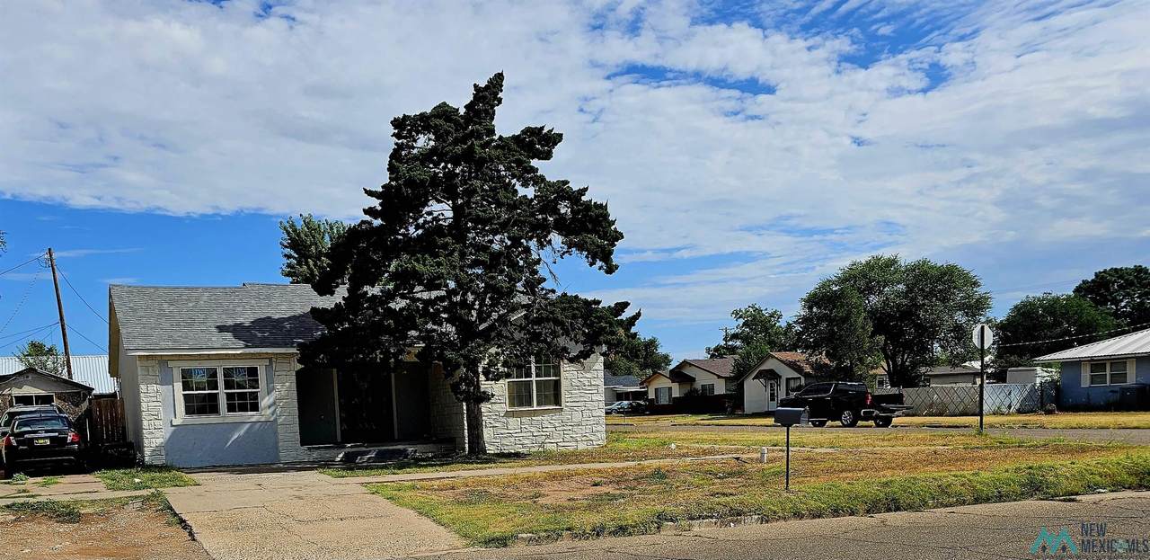 920 10th Street - Photo 1