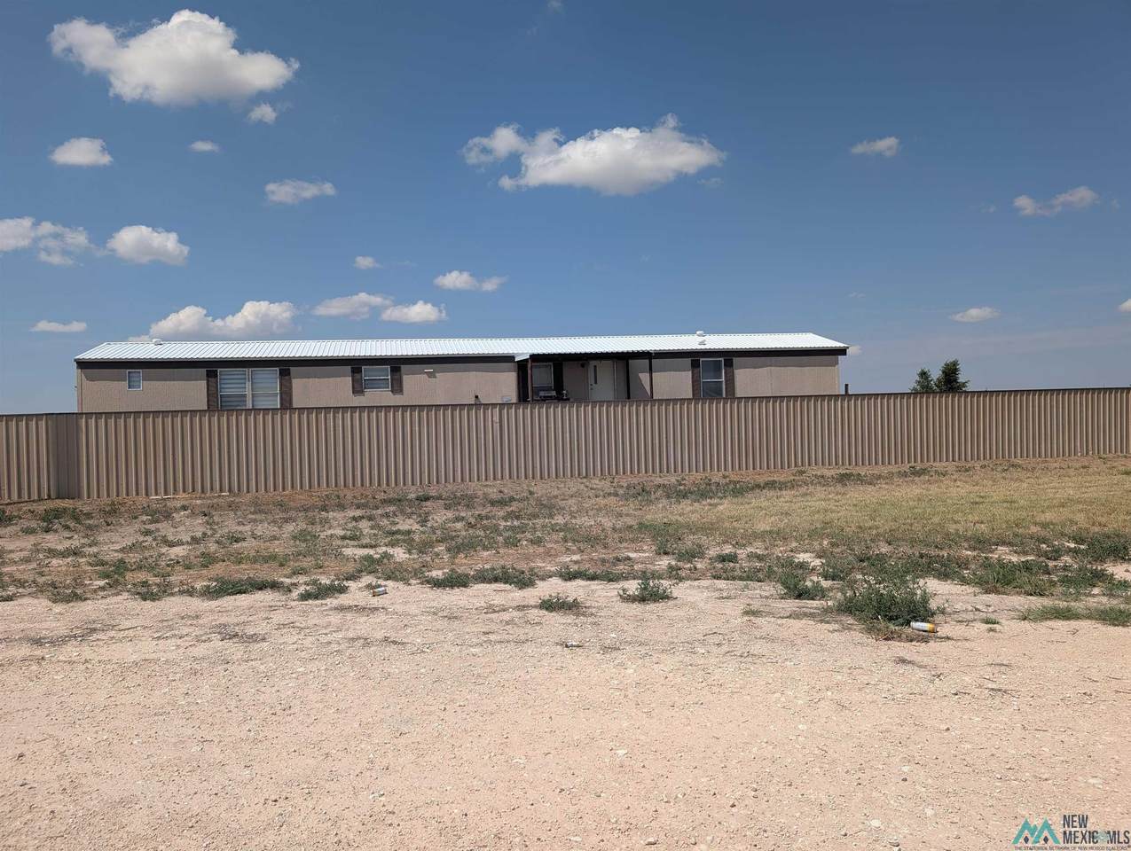 762 Roosevelt Rd Q - Photo 1