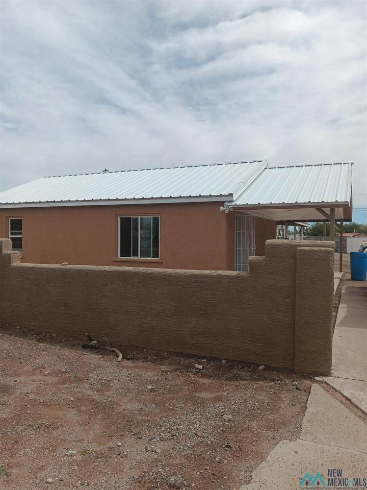 1215 S Gold Ave Avenue - Photo 1