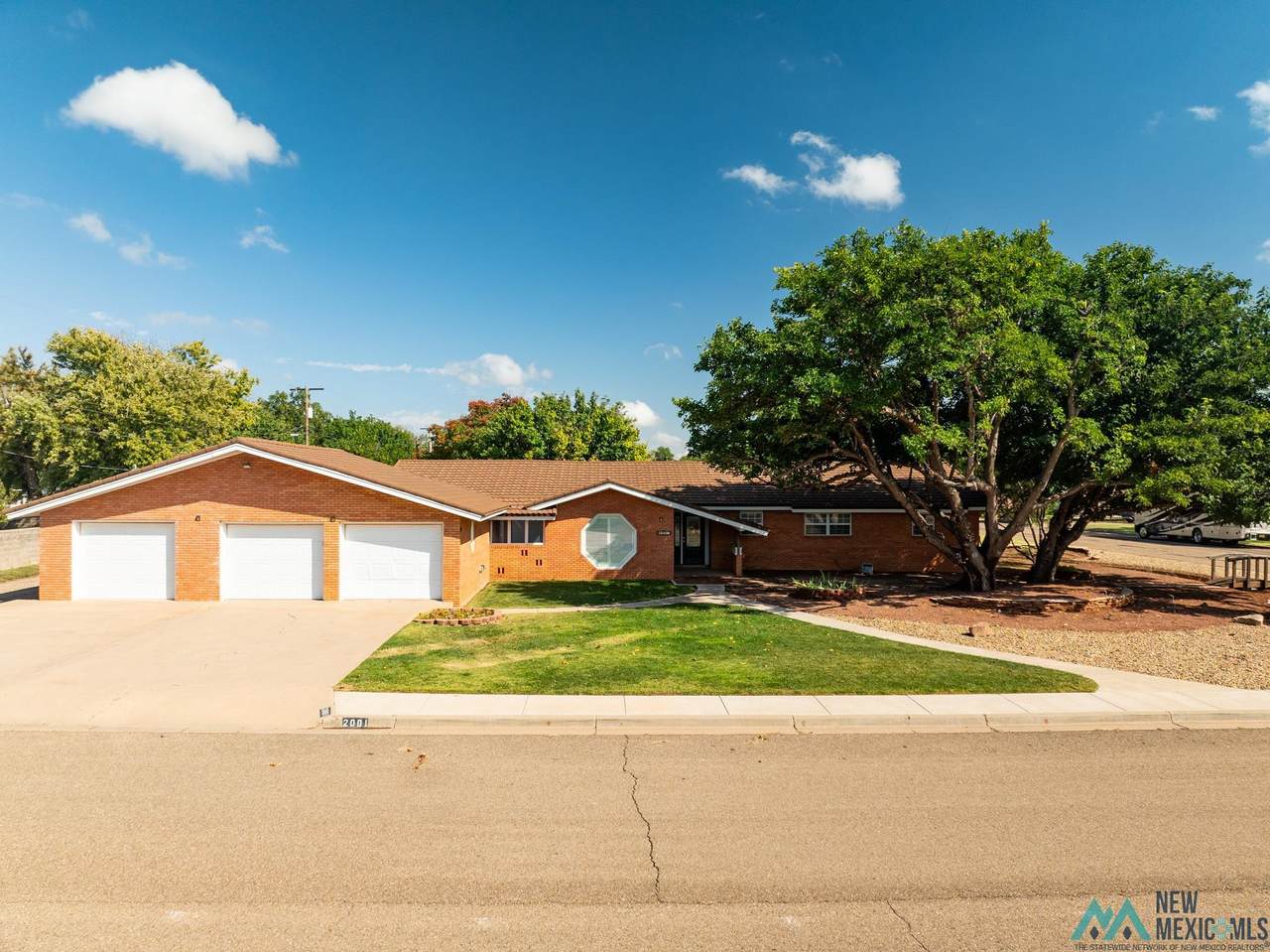 2001 Hallum Street - Photo 1