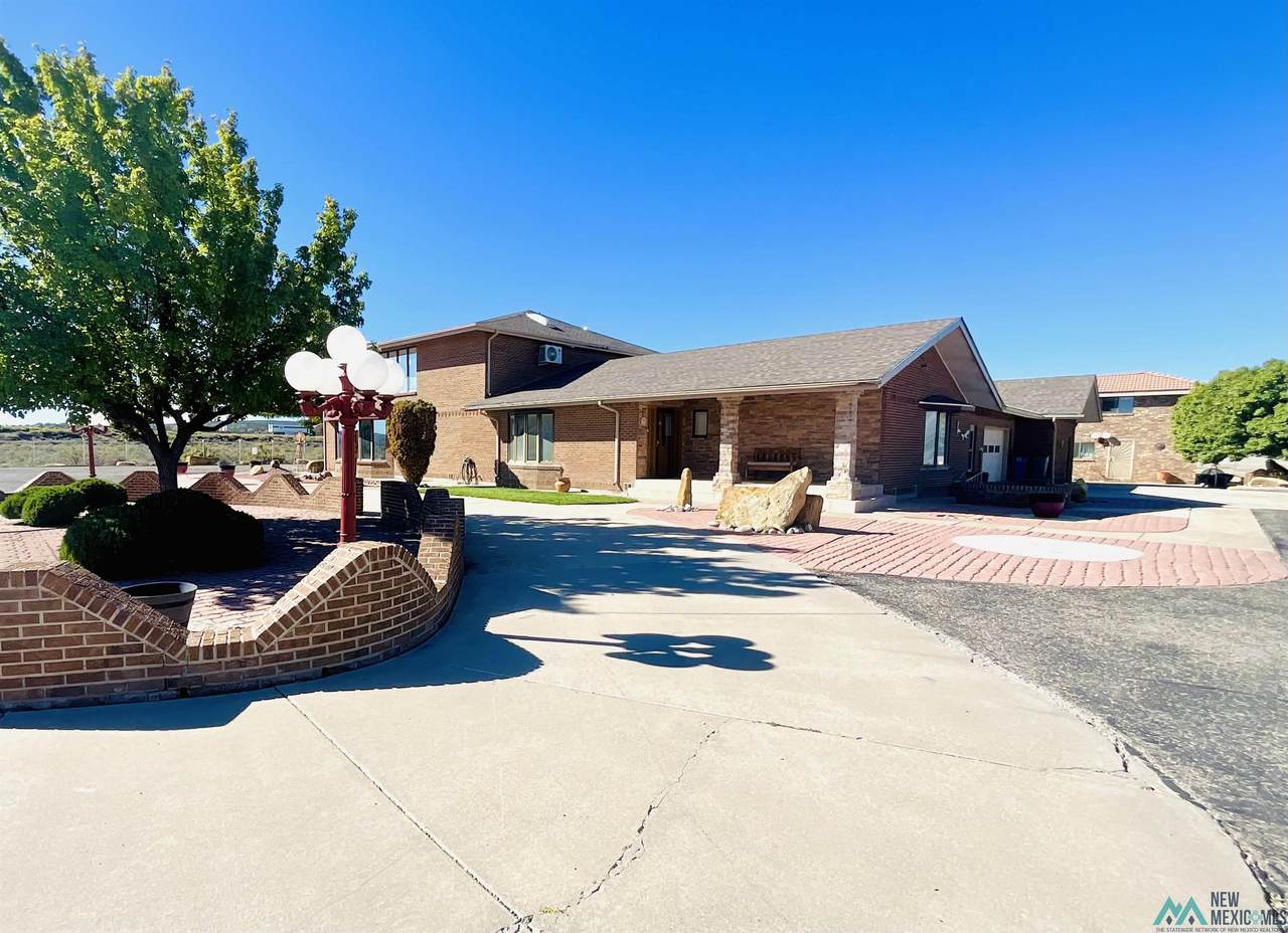 16 Crestview Road - Photo 1