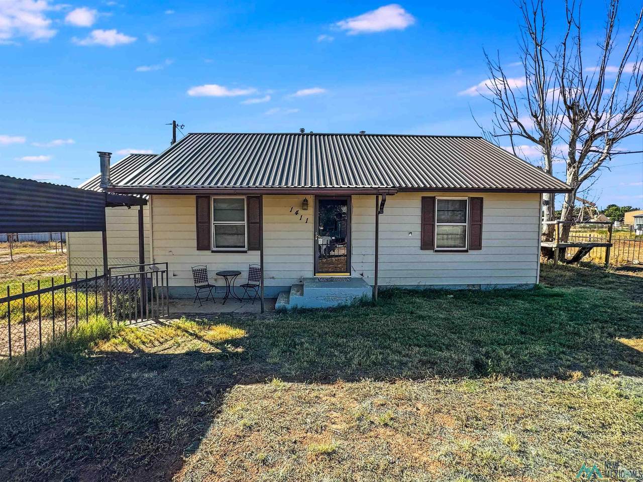 1411 V Avenue - Photo 1