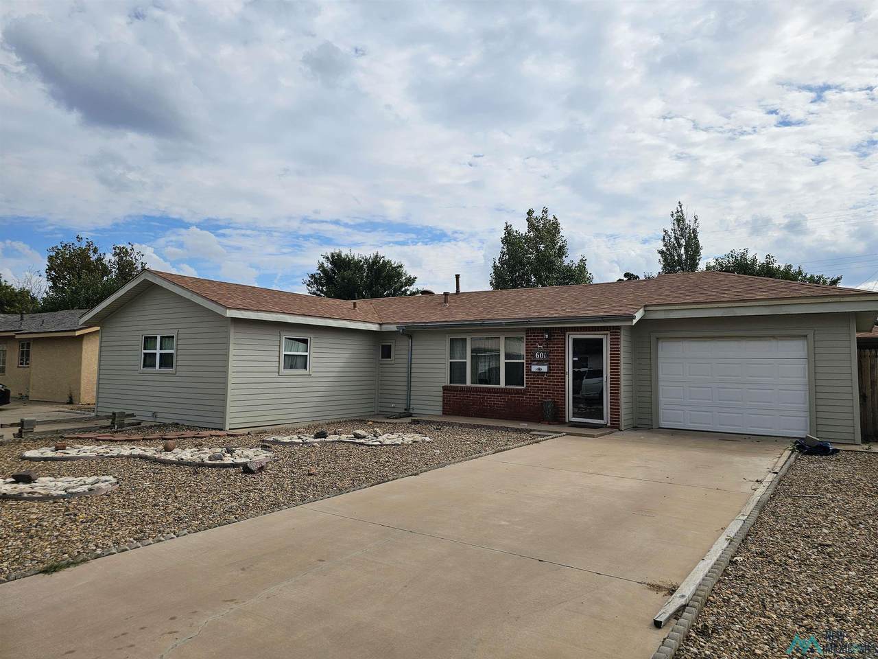 601 Sandia Drive - Photo 1
