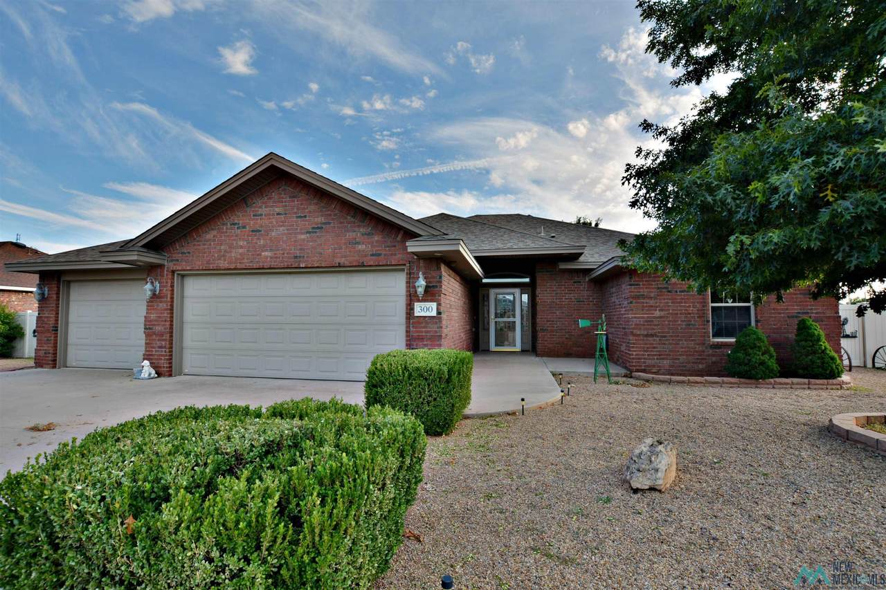 300 16th Street - Photo 1