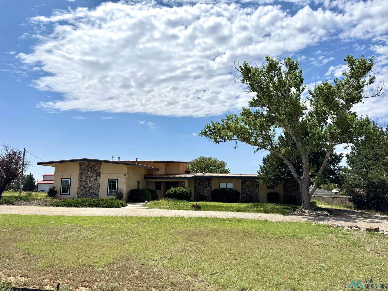 209 Springfield Drive - Photo 1