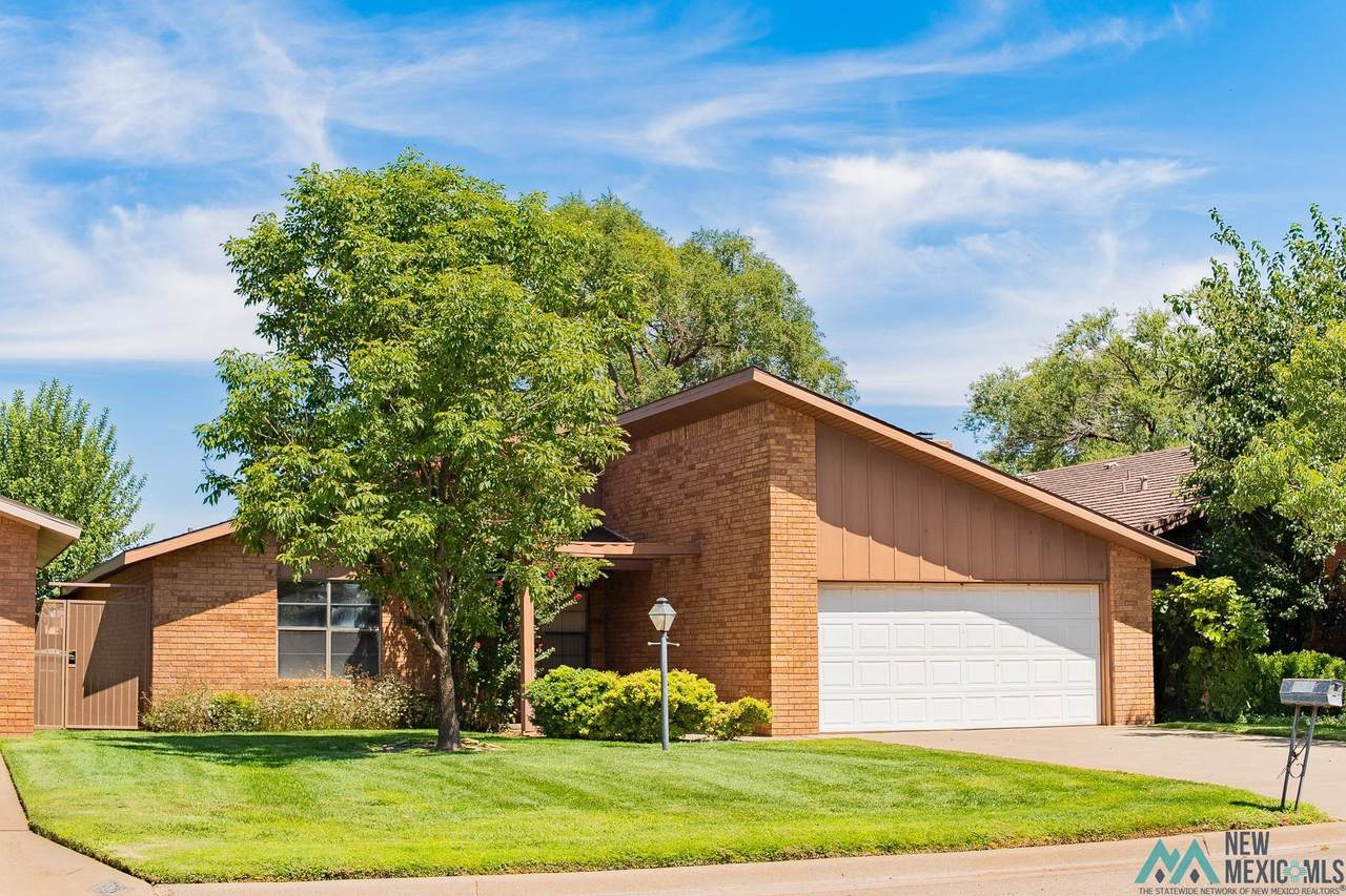 220 Lakeview Terrace - Photo 1