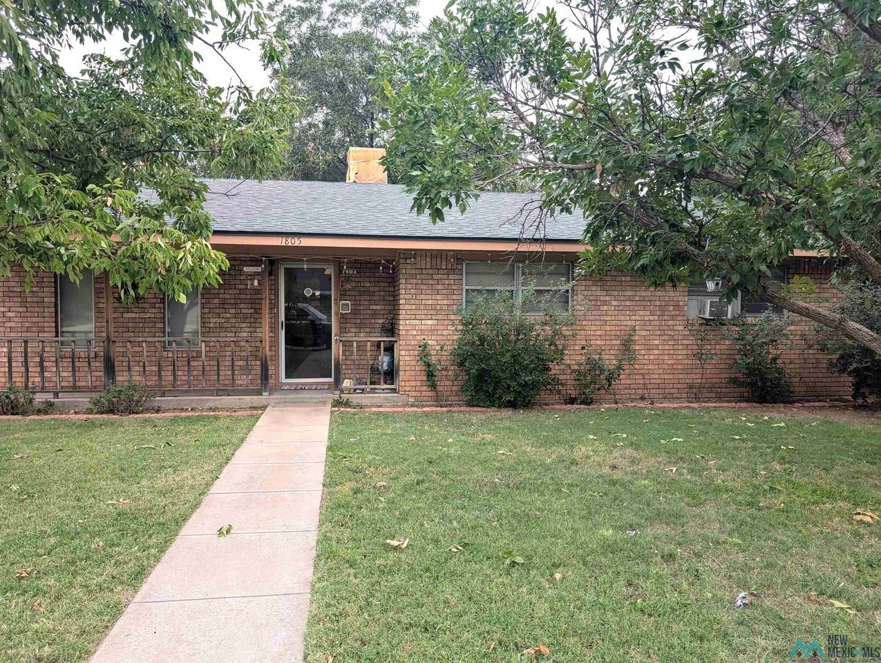 1805 Main Place - Photo 1