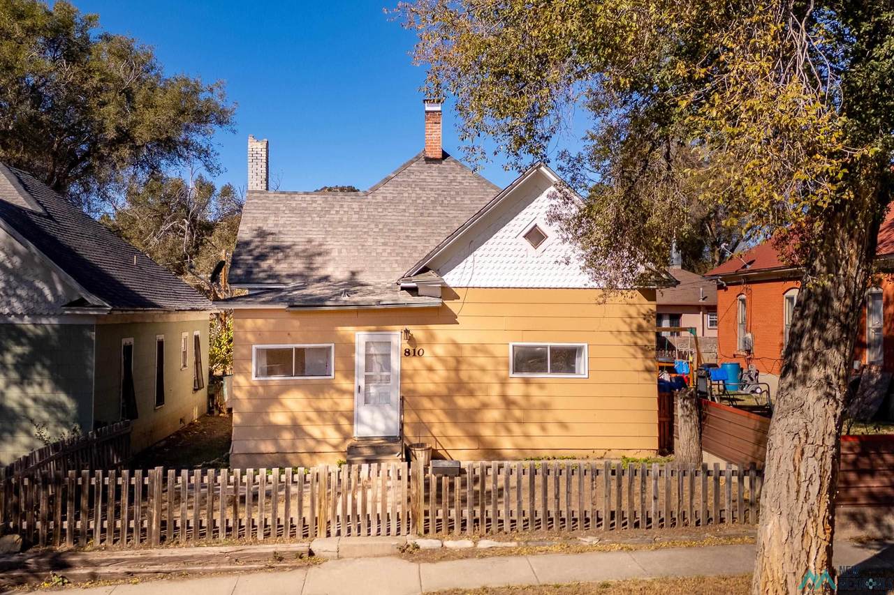 810 2nd Street - Photo 1