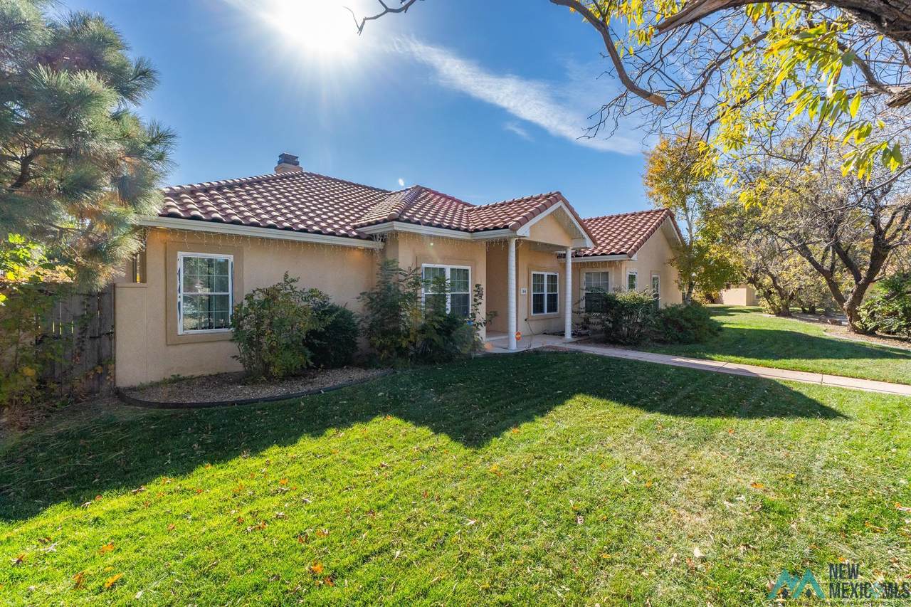 164 Scottsdale Drive - Photo 1