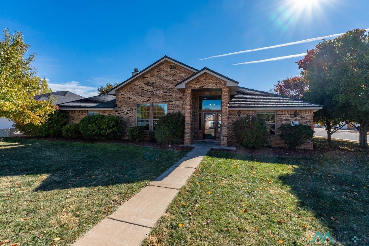 401 Olive Drive - Photo 1